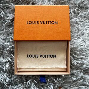 Louis Vuitton Bracelet Box with LV Cloth Bag